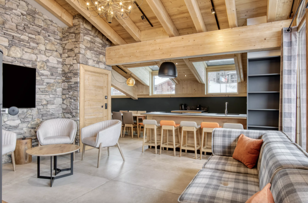 CHALET HOTEL YETI - No.4.2 - 6 BEDROOM PENTHOUSE - Peak Feeling Ski ...